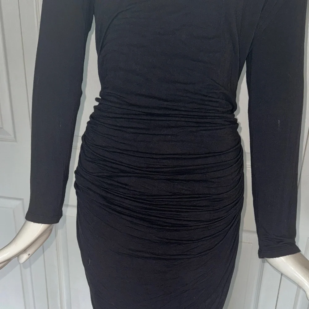 VENUS Elegant Black Long Sleeve ruched Dress - Picture 3 of 8